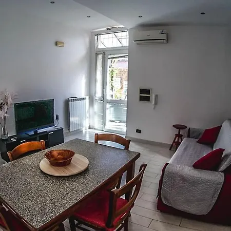Da House Montefiascone 公寓 *